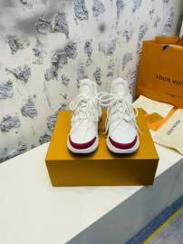 Picture of Louis Vuitton Shoes _SKULVsz35-405cmmnf051117746